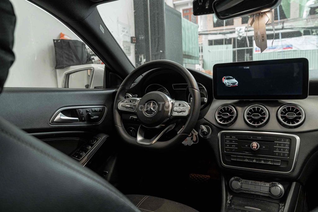 Mercedes CLA_200 model 2016 trắng nt đen rất đẹp 🎯. Mua bán Ô tô tại Quận 7 Tp Hồ Chí Minh được đăng bởi Dương Phương hình 13