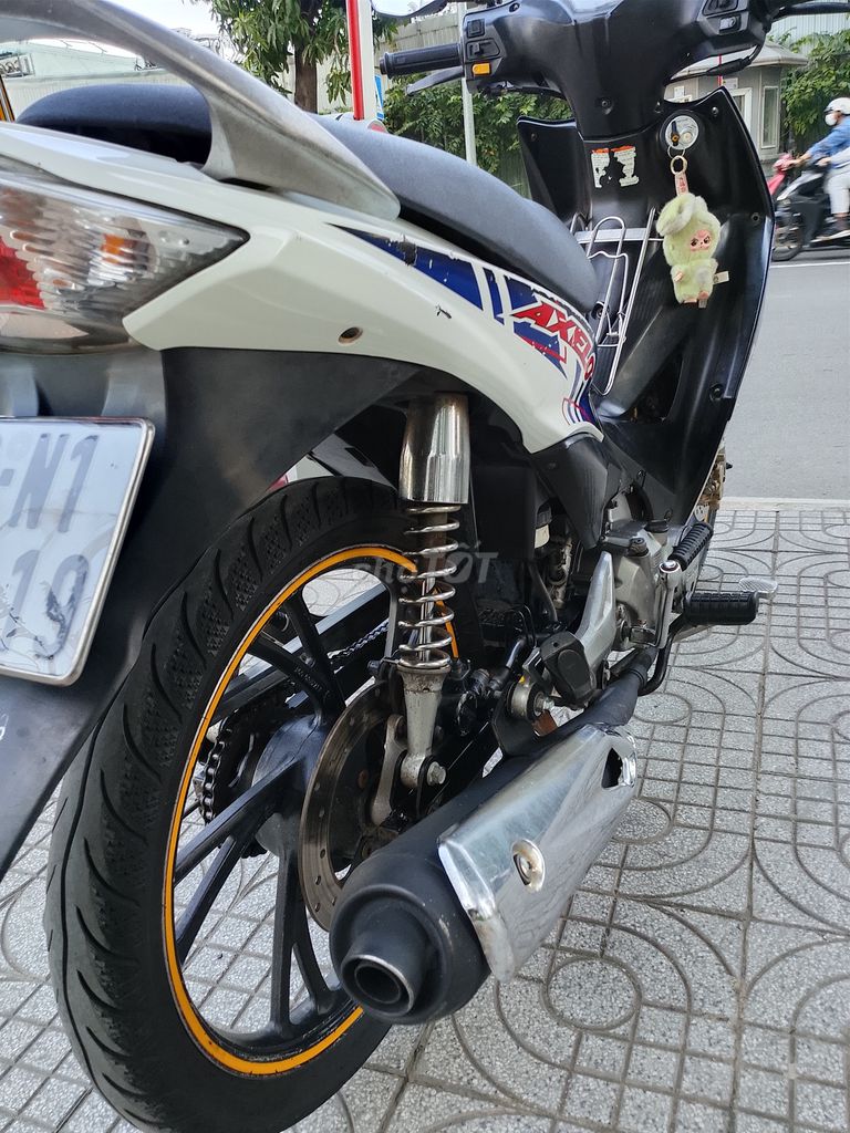 Suzuki Axelo Xanh trắng Đã sử dụng. Mua bán Xe máy tại Thành phố Thủ Đức Tp Hồ Chí Minh được đăng bởi Shop Chuyên Cũng Cấp Đồ Dùng Cá Nhân hình 2