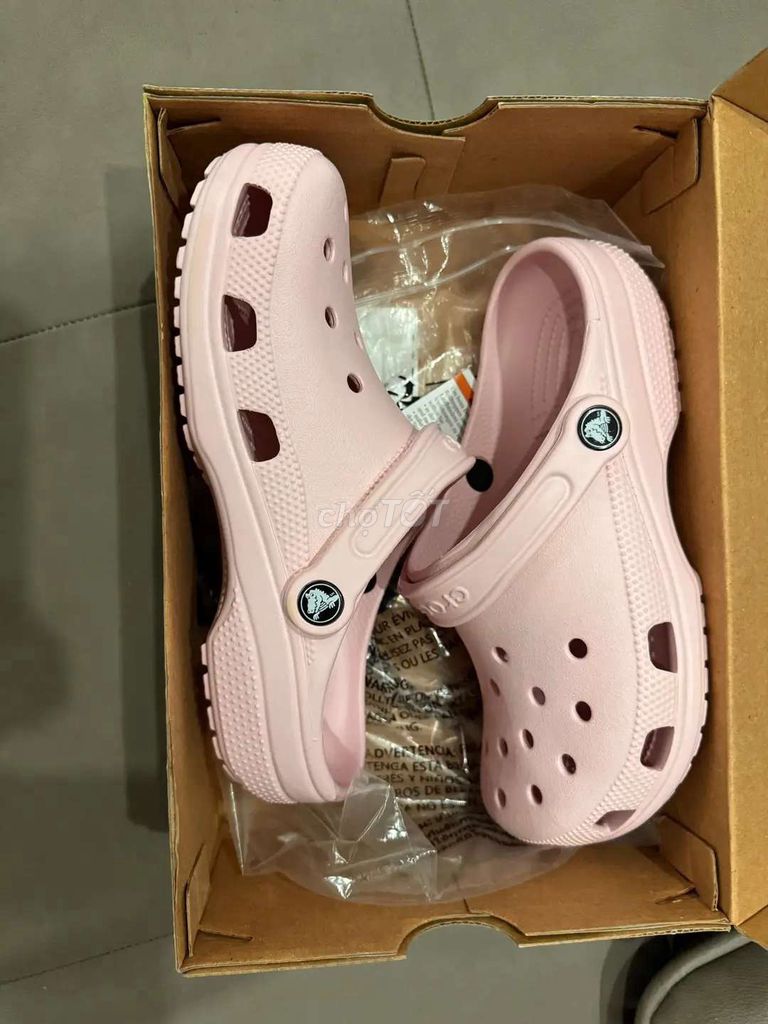 Dép Crocs Classic Nữ Hồng Quartz Mới. Mua bán Giày dép tại Thị xã Phú Mỹ Bà Rịa - Vũng Tàu được đăng bởi Hoàng Trân Lê Nguyễn hình 1