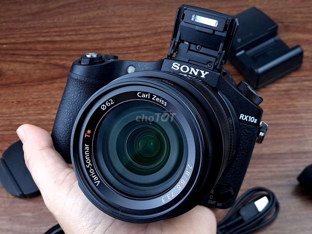 Sony Cybershot RX10 Mark 2