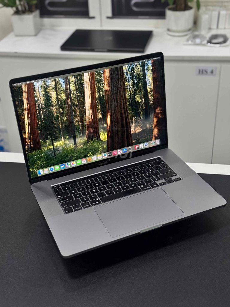 MacBook Pro 16” 2019 i9/32GB/1TB máy sạch màn đẹp. Mua bán Laptop tại Quận 10 Tp Hồ Chí Minh được đăng bởi Viễn Huy Shop hình 1