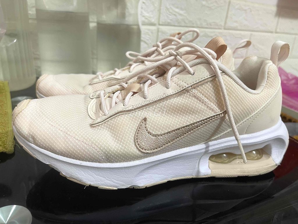 Giày 63$ Nike Air Max mua Mỹ size 40 chân 25cm 90%