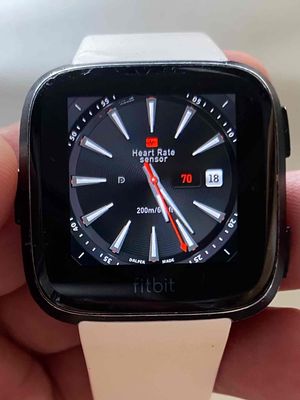 Đồng hồ Fitbit Versa. Mua bán Thiết bị đeo thông minh tại Quận 8 Tp Hồ Chí Minh được đăng bởi OTLy