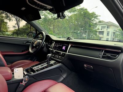 Porsche Macan 2023  - 27500 km. Mua bán Ô tô tại Quận 7 Tp Hồ Chí Minh được đăng bởi Nguyen Huynh hình 1
