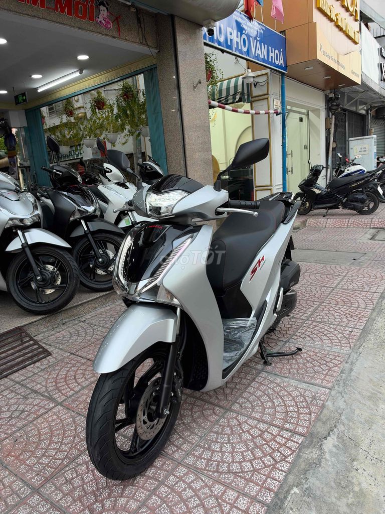 Светодиодные фонари Honda SH 150i 2017 года, серебристо-черные, BSTP, основной владелец