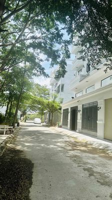 Plot of land 80 m² · Đường Lê Văn Lương