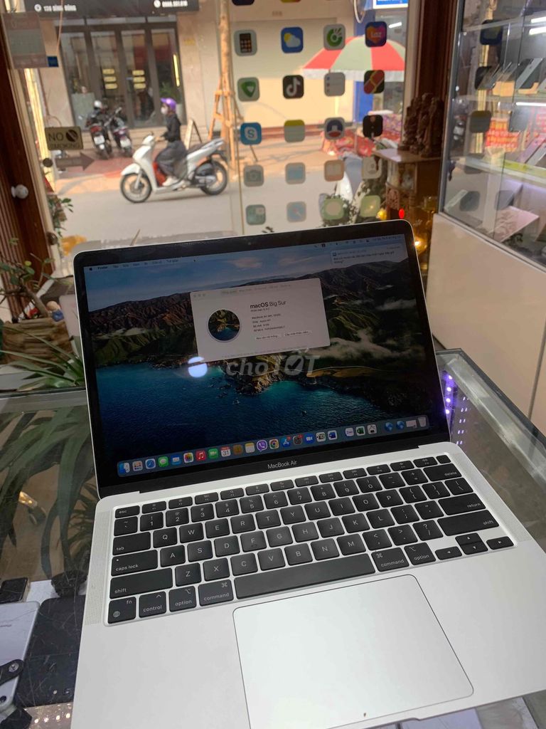 macbook air M1 ram 8/256g