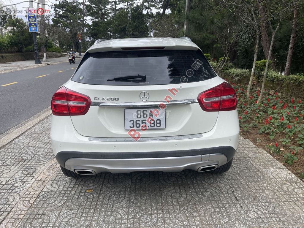 Mercedes Benz GLA200 2014. Mua bán Ô tô tại Thành phố Đà Lạt Lâm Đồng được đăng bởi Nguyen chau gia Linh hình 5