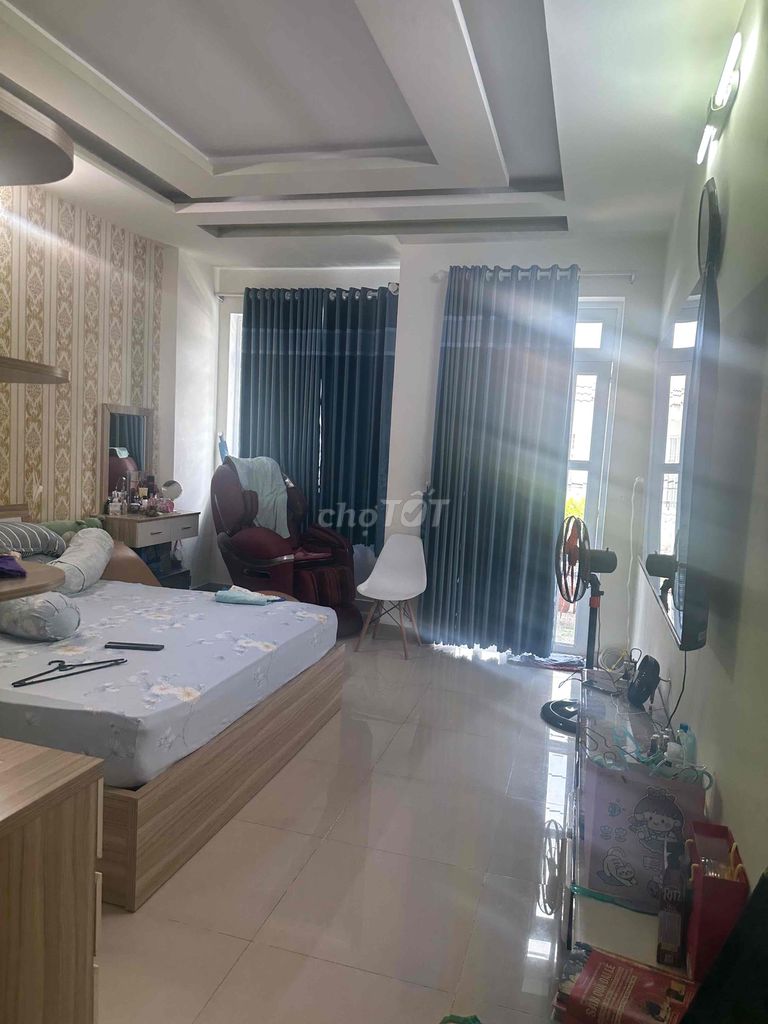 Gia đình tôi cần bán nhà số 161/6 bình tri đông . quận bình tân