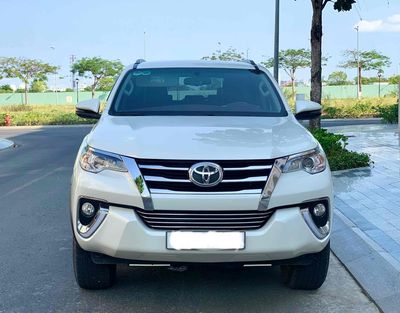 Toyota Fortuner 2019 xăng AT