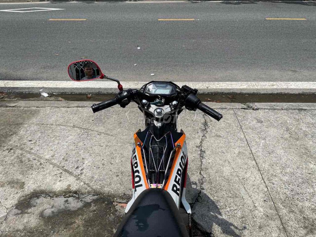 HONDA SONIC - ZIN NGUYÊN CON - KIỂNG NHẸ. Mua bán Xe máy tại Thị xã Tân Uyên Bình Dương được đăng bởi Hồ Hoàng Cảnh   hình 6