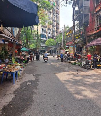 Cho thuê căn nhà 5 tầng ngõ 106 đường Hoàng Quốc Việt, Cầu Giấy. Cho thuê nhà ở tại Quận Cầu Giấy Hà Nội được đăng bởi Mr THÀNH