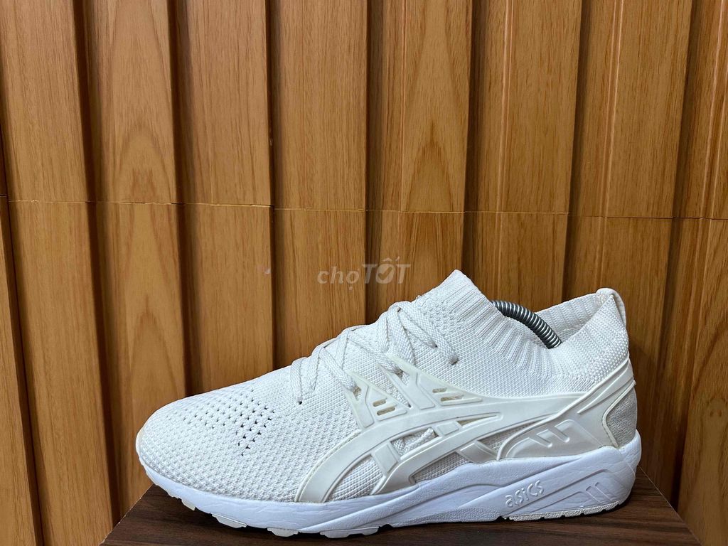 Giày Asics size 42.5 chính hãng mới keng zin 98%