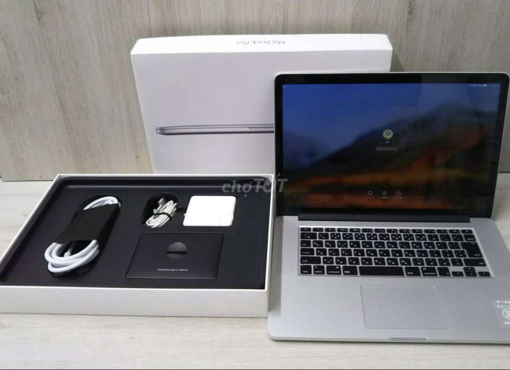 Macbook pro 2015 core i7 màn hình 15 inch