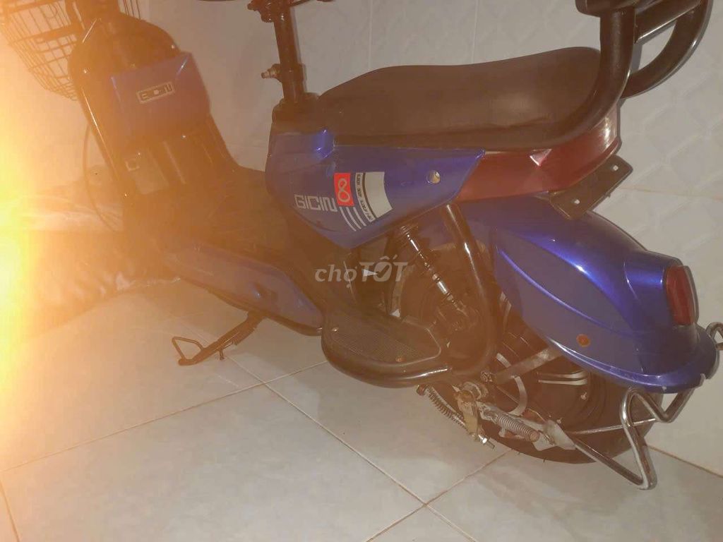 Xe đạp điện ít chạy nên còn mới tinh. Mua bán Xe điện tại Huyện Long Hồ Vĩnh Long được đăng bởi  Nguyễn Gia Hào  hình 2