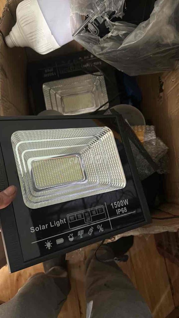 đầu Đèn năng lượng không tấm pin. Mua bán Đèn tại Thành phố Dĩ An Bình Dương được đăng bởi A Vượng hình 1