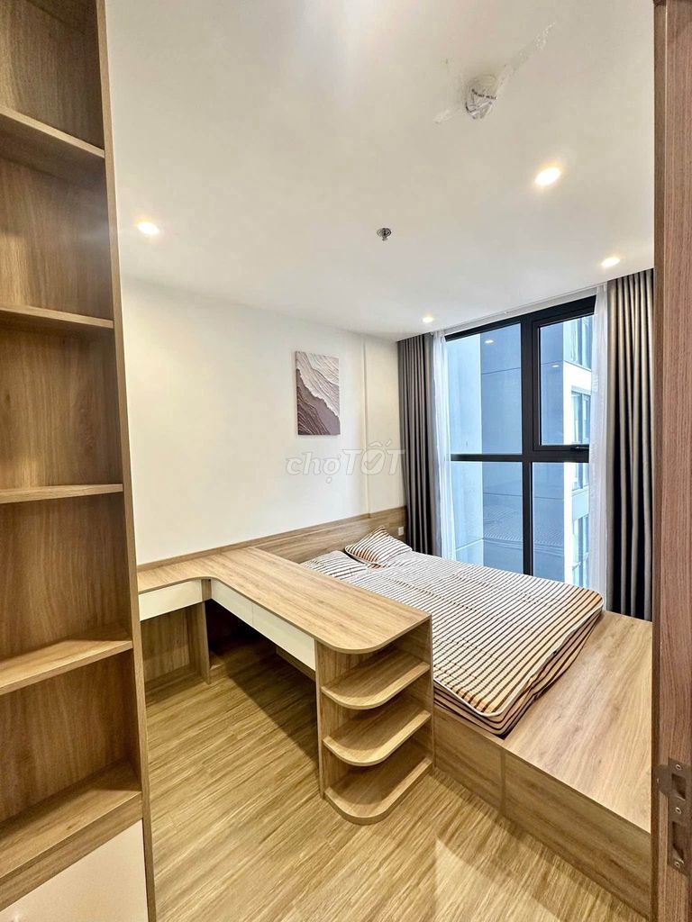 2-комнатная квартира в VinHomes Ocean Park, 69м2