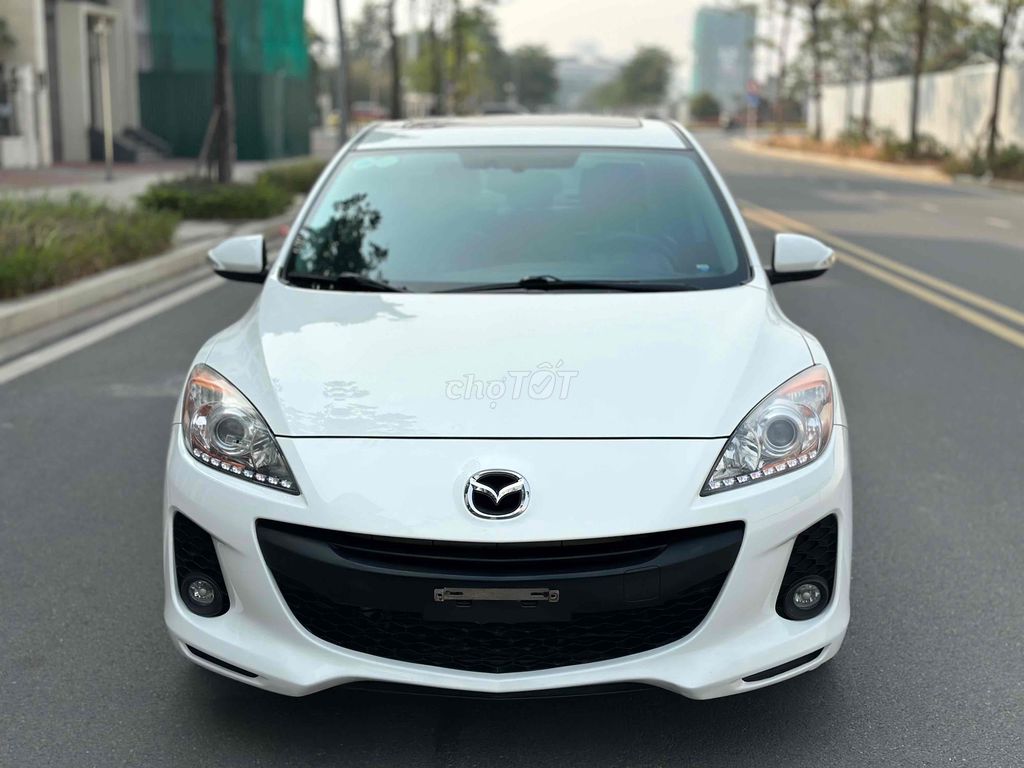 Mazda3 S 2014 1.6AT Sedan Trắng 8 Vạn Km