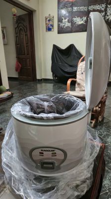 Nồi cơm điện Sunhouse 1,8L mới 100%. Mua bán Bếp, lò, đồ điện nhà bếp tại Quận 10 Tp Hồ Chí Minh được đăng bởi Long