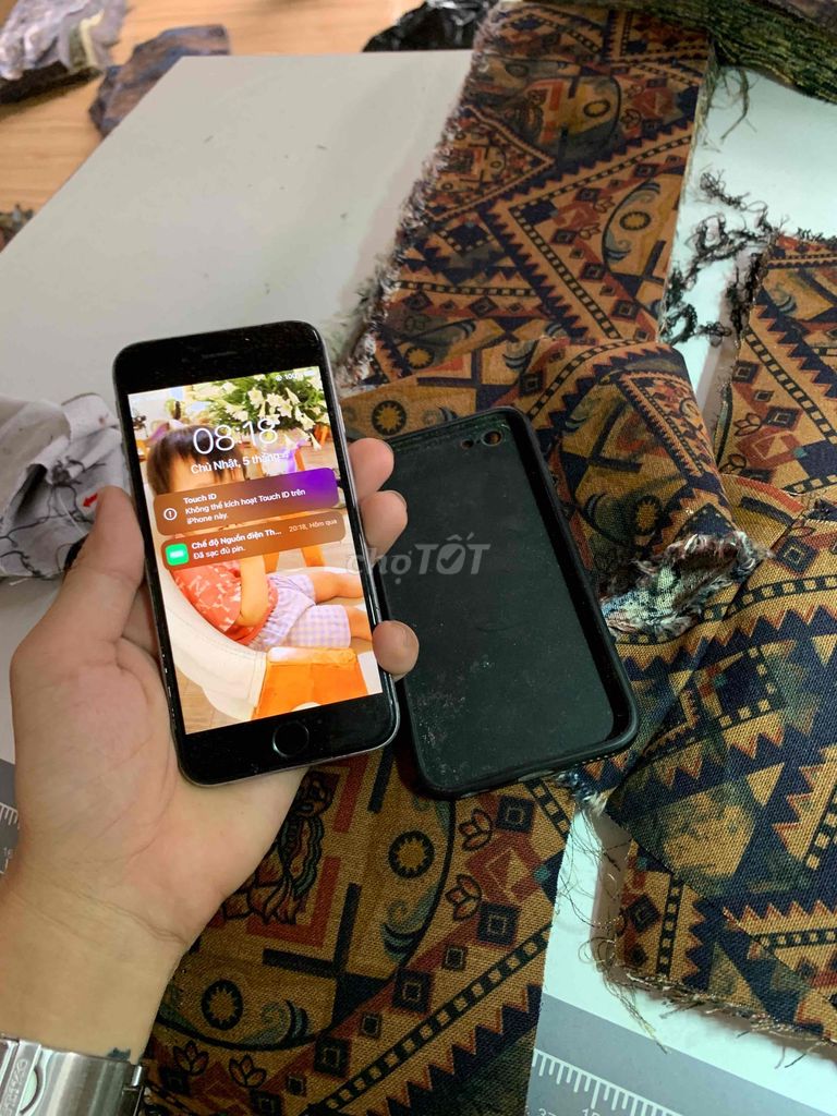 Apple iPhone 6s 64GB Bạc. Mua bán Điện thoại tại Huyện Phúc Thọ Hà Nội được đăng bởi Hải Yến hình 1