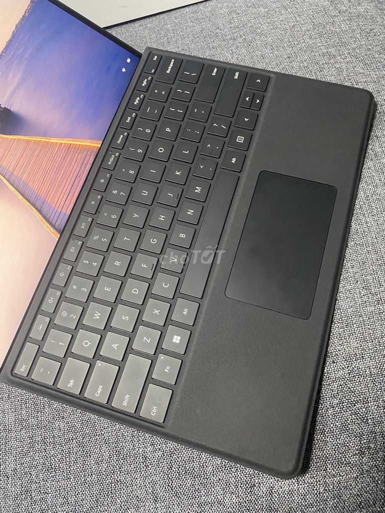 Surface Pro 8 i7/16gb/512gb Black máy cực mạnh