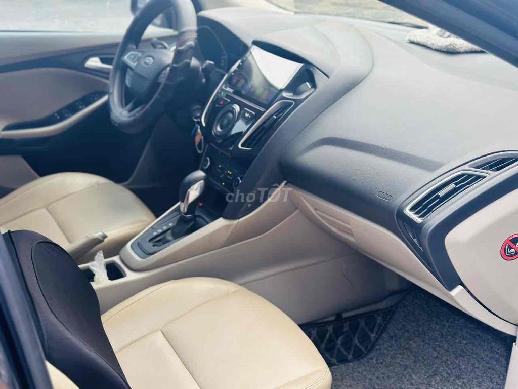 Ford Focus 2018 Titanium 1.5L - 46000 km. Mua bán Ô tô tại Quận Tân Phú Tp Hồ Chí Minh được đăng bởi Dũng sale ô tô hình 11