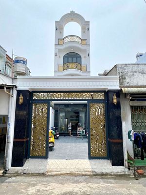Nhà phố 109 m² · 4 PN · Đường Hiệp Thành 13