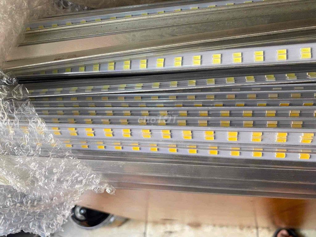 thanh lý led thanh 1m led 2 hàng có tản nhôm