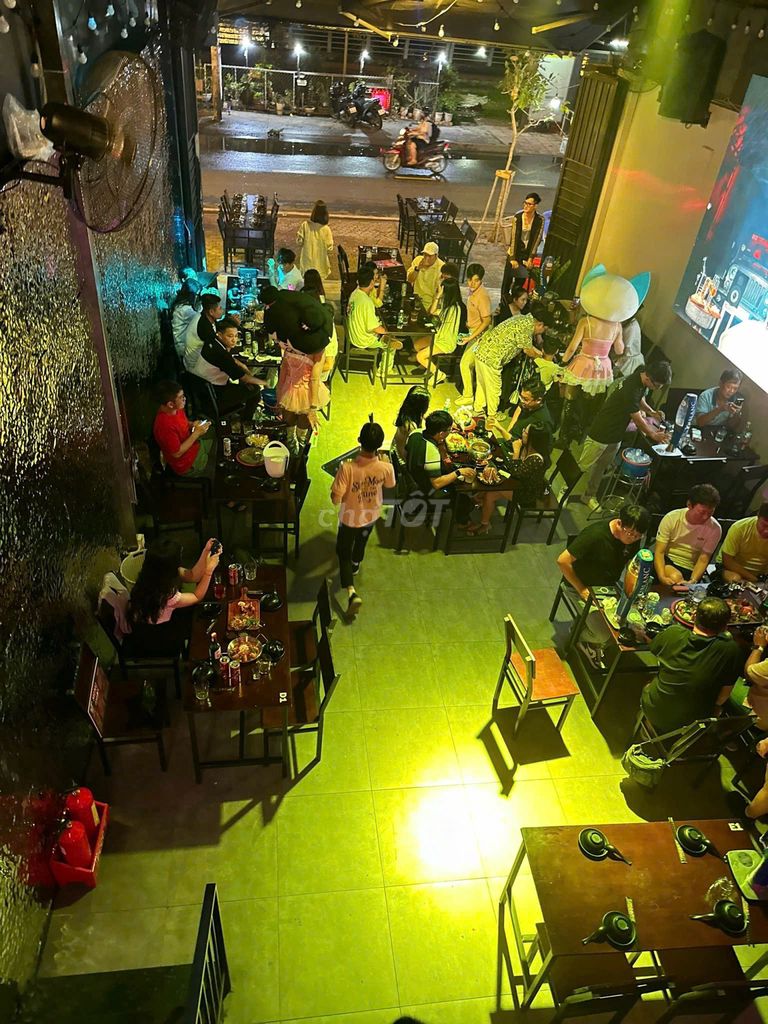 Sang nhà hàng beer and food mặt tiền đường Trần Xuân Soạn. Mua bán Văn phòng, Mặt bằng kinh doanh tại Quận 7 Tp Hồ Chí Minh được đăng bởi Le Tu hình 5