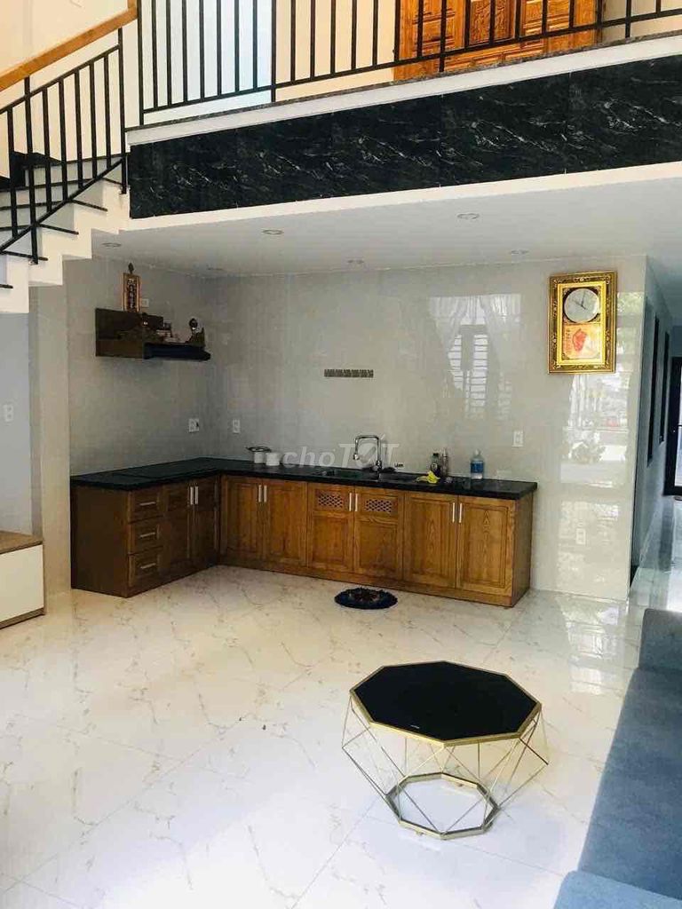 Дом с 1 этажом и антресолью на ул. Фан Хоанг – 100м²