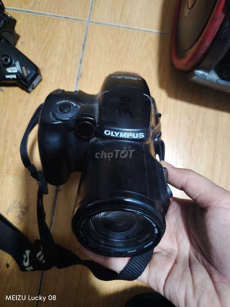 Máy ảnh Olympus Đen. Mua bán Máy ảnh, Máy quay tại Quận Gò Vấp Tp Hồ Chí Minh được đăng bởi mơ Ngân  hình 1