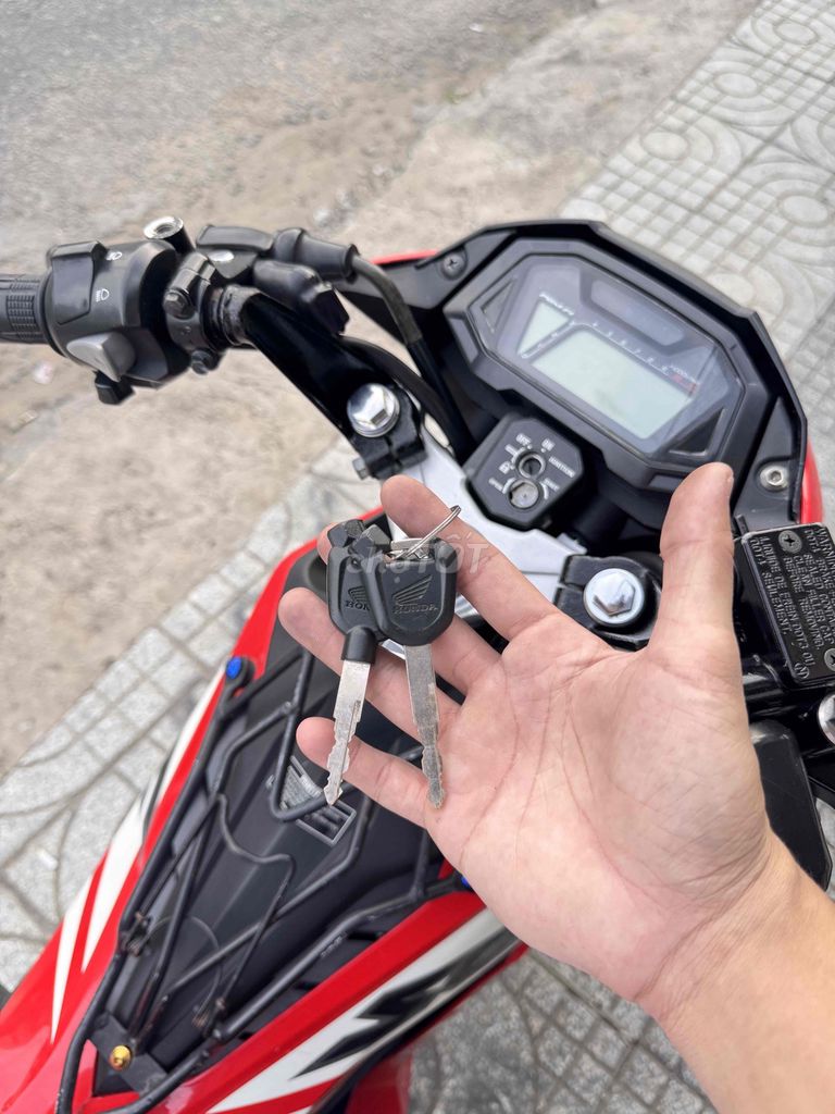 Sonic odo thấp ,chính chủ ,xe trùm mền. Mua bán Xe máy tại Thành phố Rạch Giá Kiên Giang được đăng bởi Nam 315 Mac Cuu hình 3