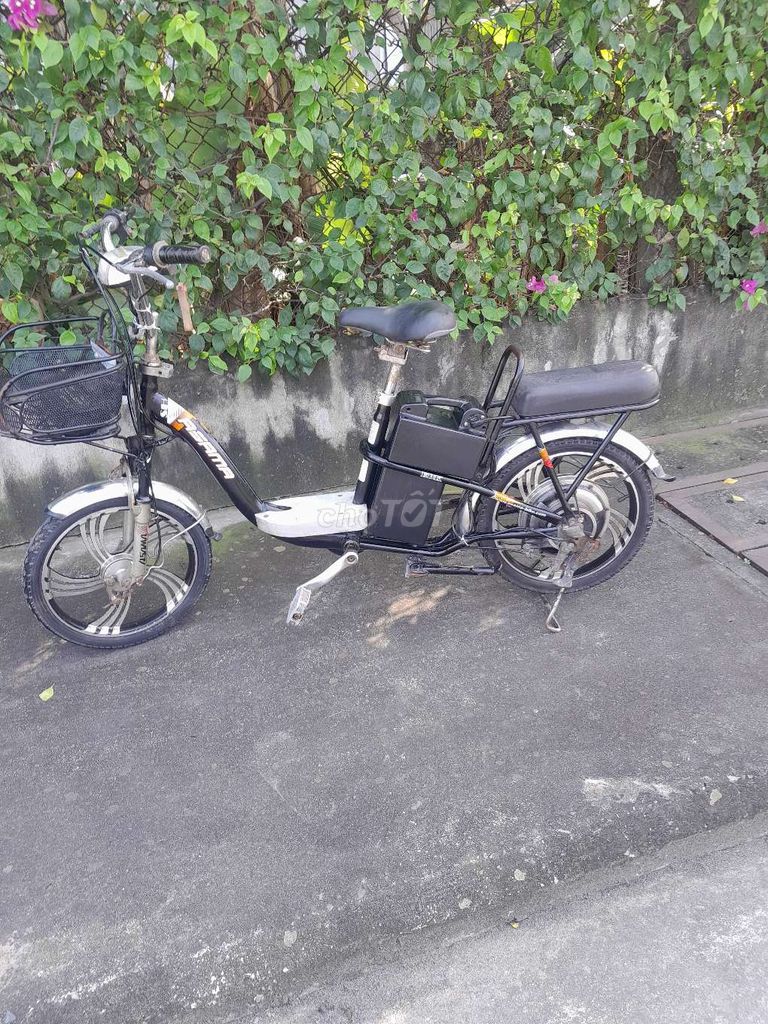 Xe đạp điện màu đen Đã qua sử dụng. Mua bán Xe điện tại Quận 12 Tp Hồ Chí Minh được đăng bởi Nguyễn Việt  hình 5