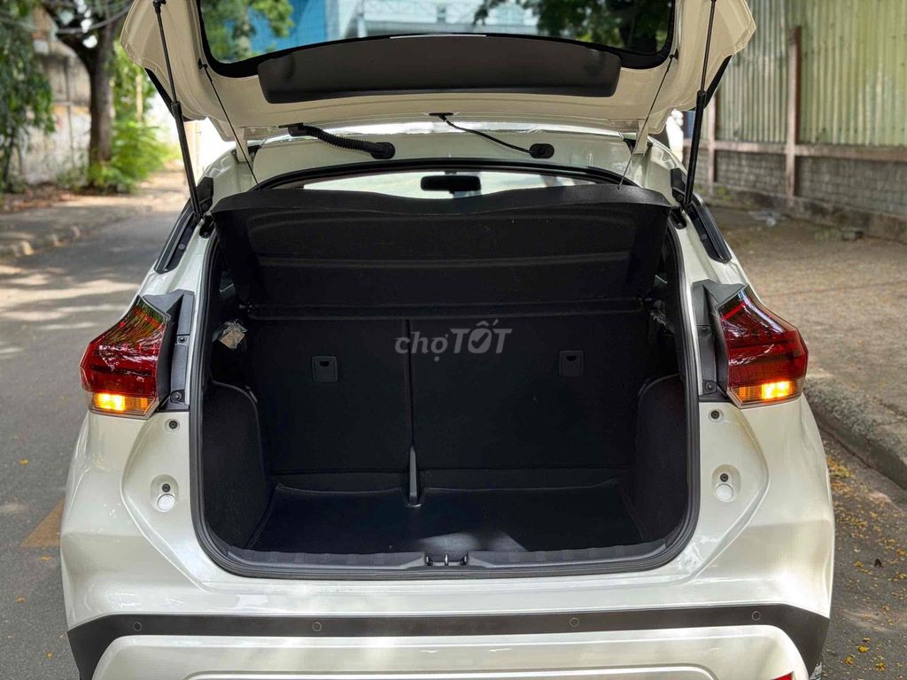 Nissan Kicks 2023 e-Power V - 190000 km