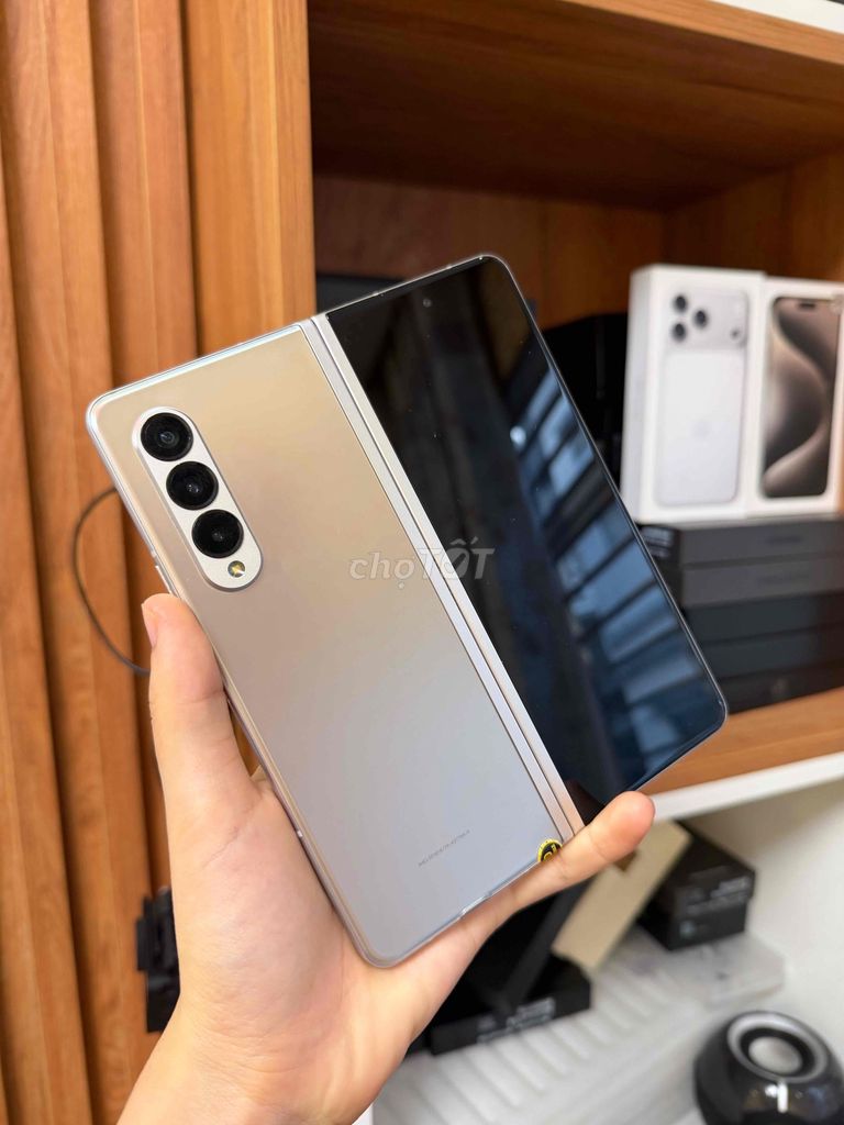 Samsung Zfold3 512Gb Vàng. Mua bán Điện thoại tại Quận Cầu Giấy Hà Nội được đăng bởi Thanh Thoa hình 1