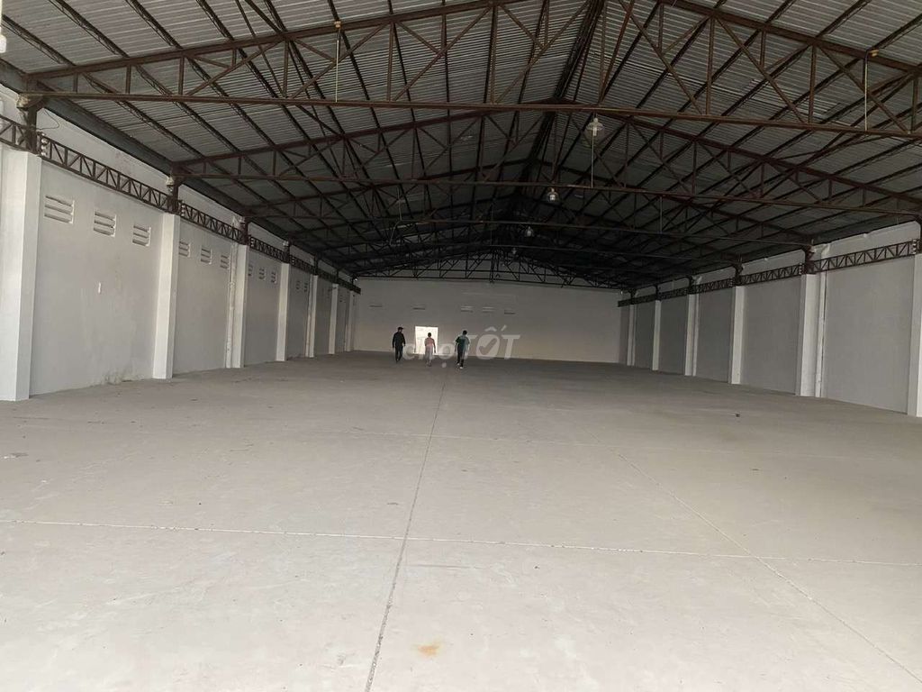 Kho Xưởng 1200m2 vuông vức, Đường Tỉnh Lộ 10, Bình Tân