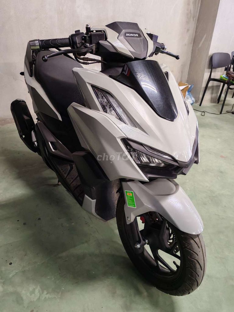 Honda Vario 160 ABS 2023 Xám xi măng. Mua bán Xe máy tại Quận Cầu Giấy Hà Nội được đăng bởi phạm hưng hình 6