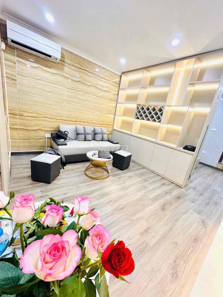 ? Bán căn hộ tập thể phố Tân Mai – 55m² – 2PN – thoáng mát – sổ đỏ chí Phố Tân Mai, Phường Tân Mai, Quận Hoàng Mai, Hà Nội Quận Hoàng Mai Hà Nội