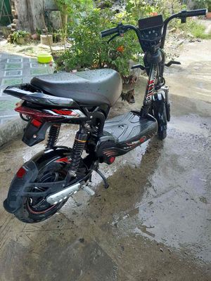 xe mới 100%,đi đươc 1 tháng. Mua bán Xe điện tại Huyện Hòa Vang Đà Nẵng được đăng bởi Ngọc Tâm