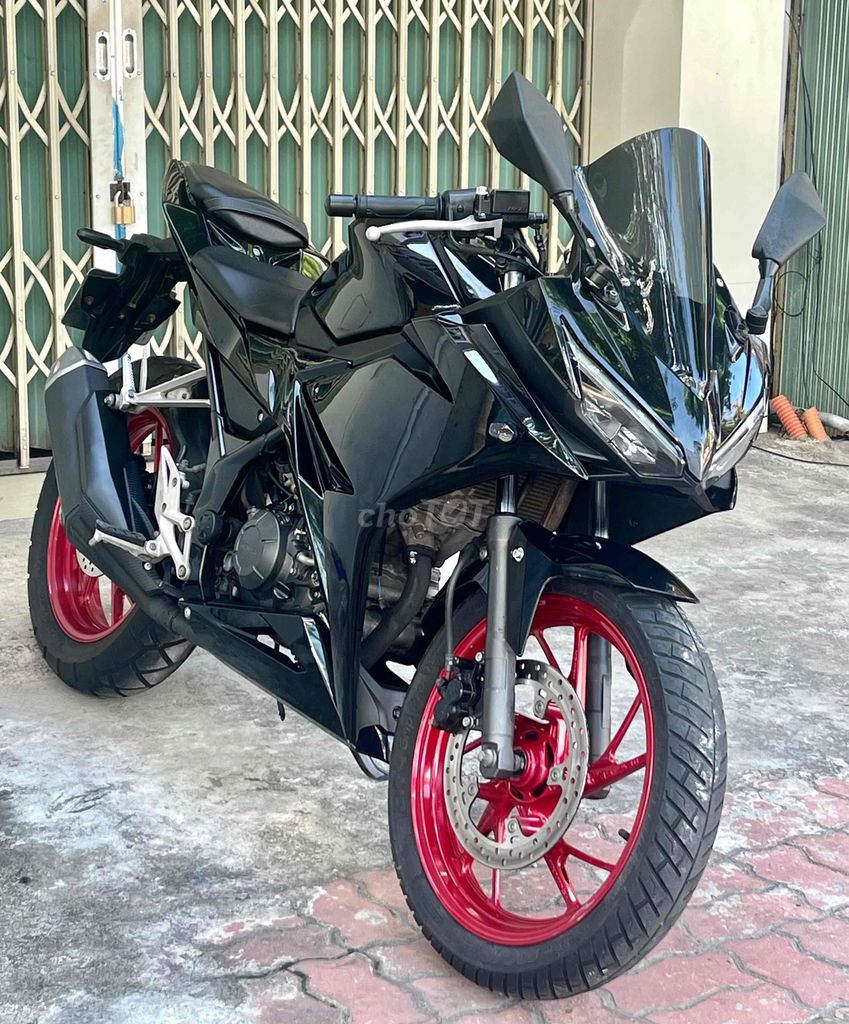 Honda CBR 150R 2018. Mua bán Xe máy tại Thành phố Vũng Tàu Bà Rịa - Vũng Tàu được đăng bởi Cao Trí hình 3