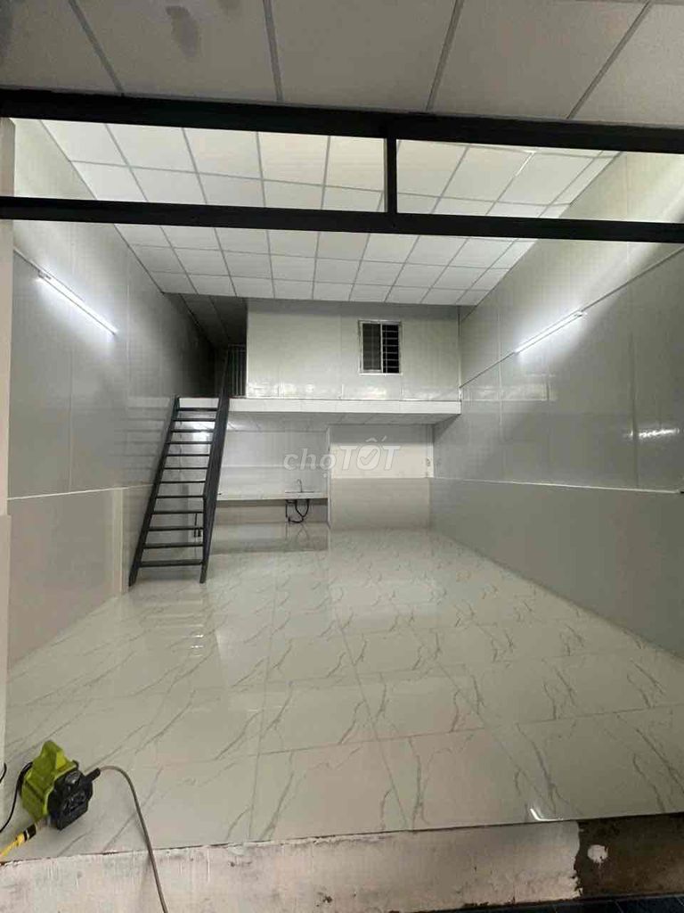 Аренда · 2 комн. · 100 м² · Quận 8, ул. Đường Phạm Thế Hiển