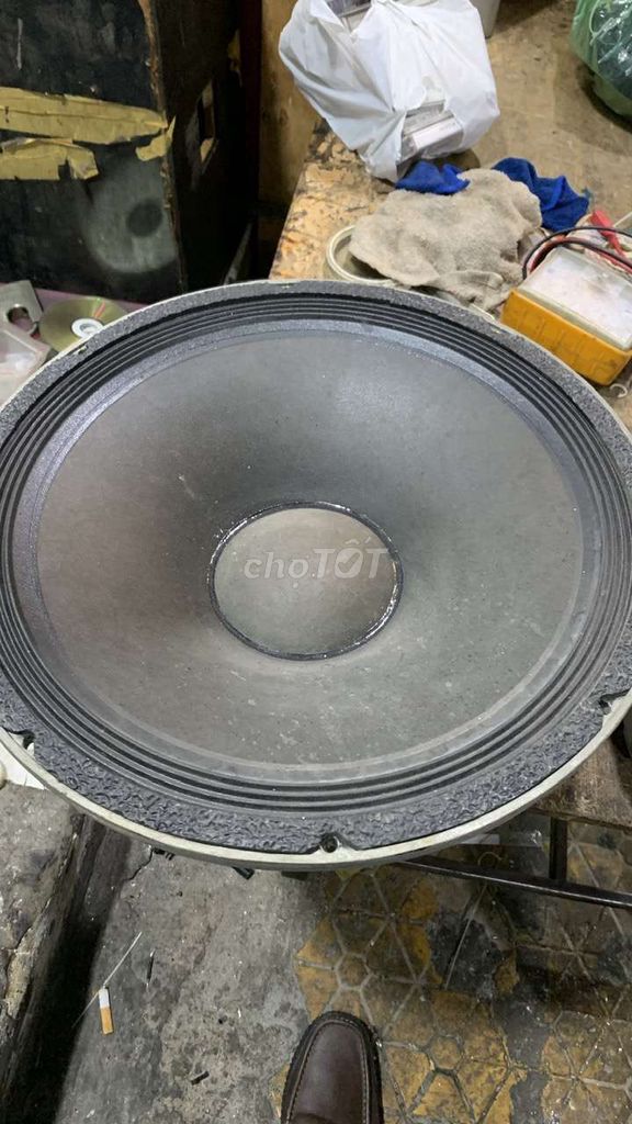 Loa bass 40cm Nhập khẩu đã qua sử dụng. Mua bán Tivi, Âm thanh tại Quận Tân Bình Tp Hồ Chí Minh được đăng bởi ngọc . đô món gia rẻ hình 1