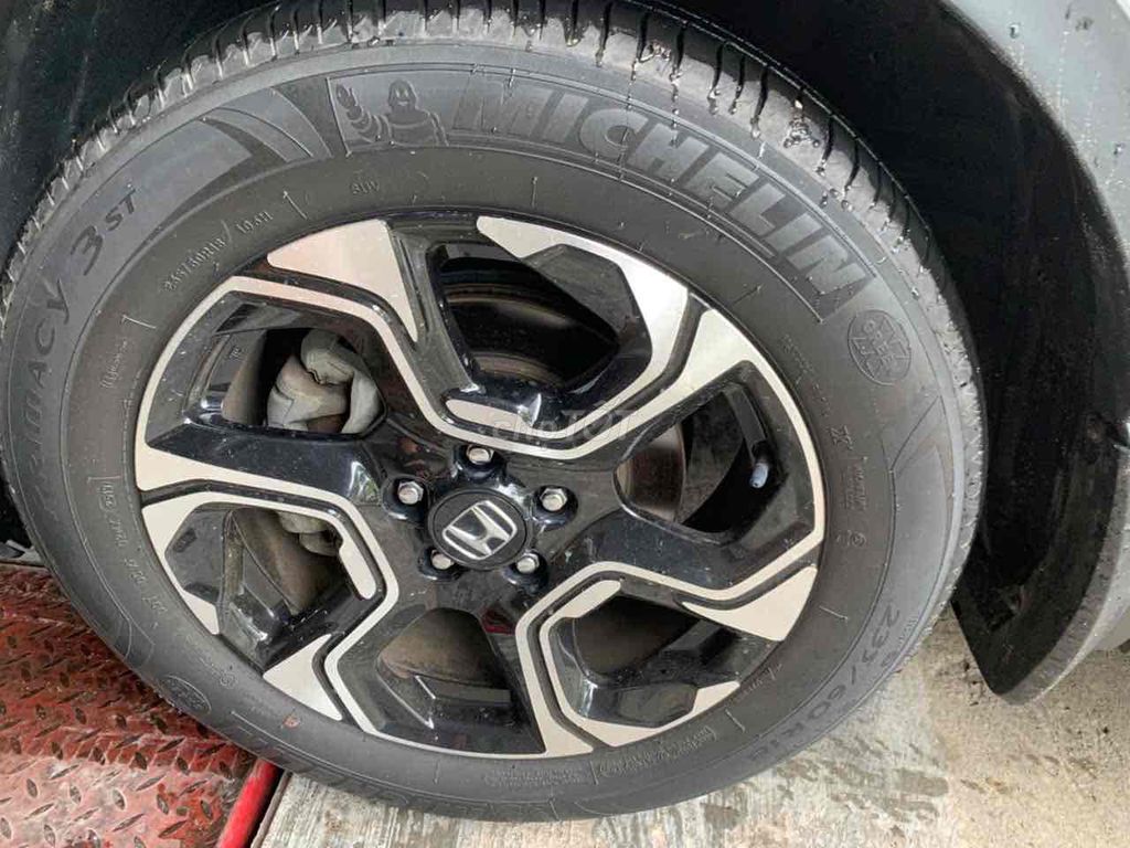 Honda CR V 2019 L - 20000 km 1chu mua mới. Mua bán Ô tô tại Thị xã Hương Thủy Thừa Thiên Huế được đăng bởi Đình vê hình 7