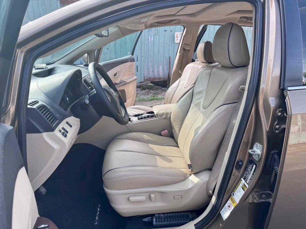 Toyota Venza 2009 - 120000 km. Mua bán Ô tô tại Quận 12 Tp Hồ Chí Minh được đăng bởi Nam Trường  hình 10