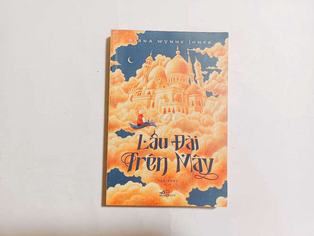 Tiểu thuyết Lâu Đài Trên Mây . Mua bán Sách tại Quận Thanh Khê Đà Nẵng được đăng bởi Kim Long Book hình 1