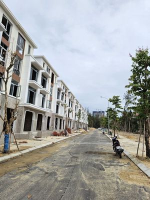 Villa 388 m² · 6 bed · Đường Trường Sa