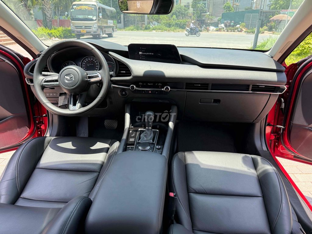 Mazda 3 2022 1.5L Luxury - 80 km. Mua bán Ô tô tại Quận Long Biên Hà Nội được đăng bởi Le hao hình 11