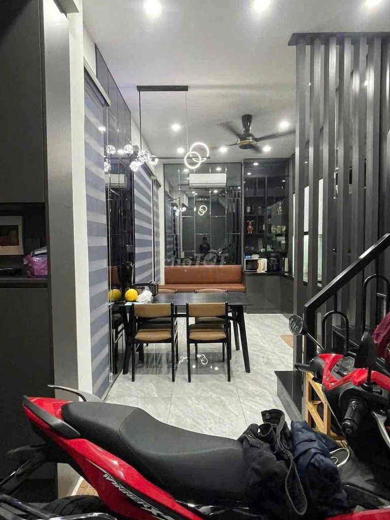 🏦 Nhà mới đẹp Nc nup hẻm Lê Văn Thọ P11