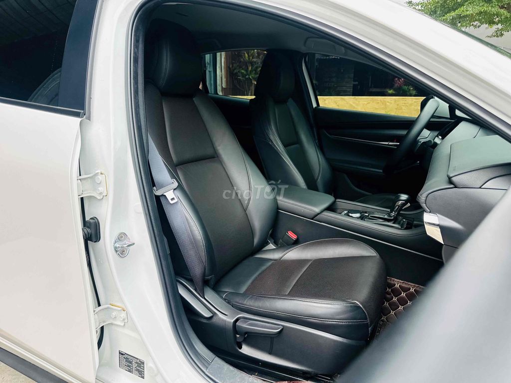 💯 MAZDA 3 LUXURY 2022 TRẮNG ĐẸP. Mua bán Ô tô tại Thành phố Thủ Đức Tp Hồ Chí Minh được đăng bởi Hứa Bửu hình 9