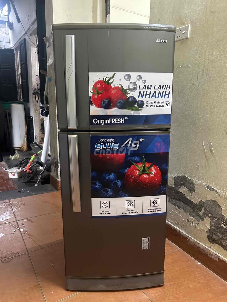 Tủ lạnh Sanyo 180 lít.hoạt động tốt .máy zin 100%. Mua bán Tủ lạnh tại Quận Nam Từ Liêm Hà Nội được đăng bởi LÊ MiNH SƠN hình 1